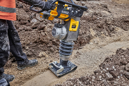 DEWALT DCPS660N UBIJAK SKOCZEK POWERSHIFT 54V BODY