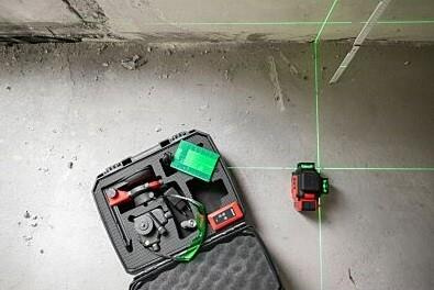 PRO AQ3DG LASER WIELOLINIOWY KRZYŻOWY 3D 3x360° + STATYW