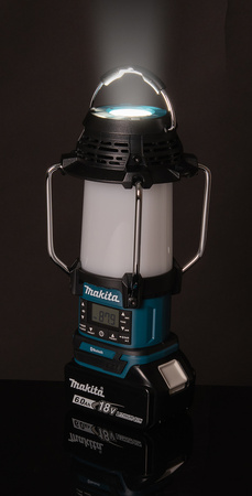 MAKITA DMR057 RADIO FM/BT Z LAMPA I LATARKĄ 18V
