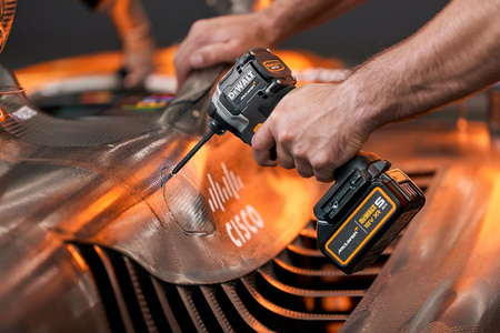 DeWALT MCLAREN DCF85MP2T ZAKRĘTARKA 206Nm 2x5Ah