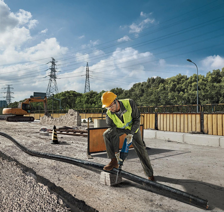 BOSCH GSA 120 PIŁA SZABLASTA 1200W + BRZESZCZOT