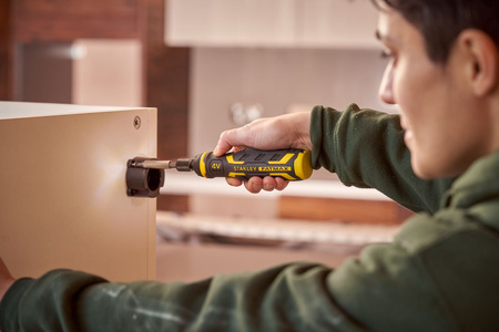 STANLEY FATMAX FMHT66719-0 WKRĘTAK AKUMULATOROWY 4V