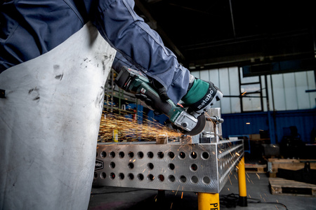 METABO W 18 L BL 9-125 602374840 Akumulatorowa szlifierka kątowa