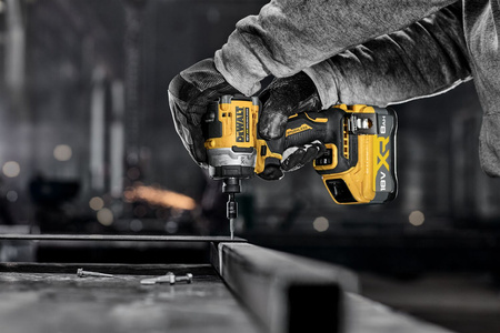 DeWALT DCF860NT ZAKRĘTARKA UDAROWA 18V XR 282 Nm TSTAK
