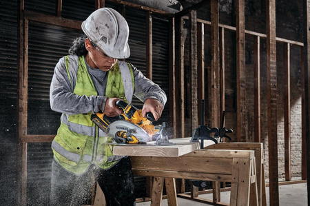 DeWALT DCS573NT PILARKA TARCZOWA 18V 190mm + KUFER