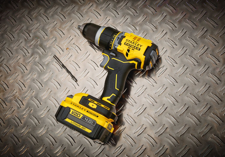 STANLEY FATMAX SFMCD721M2K UDAROWA AKUMULATOROWA WIERTARKO-WKRĘTARKA