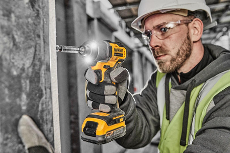 DeWALT DCF840D2T ZAKRĘTARKA UDROWA 18V 192Nm 2x2Ah