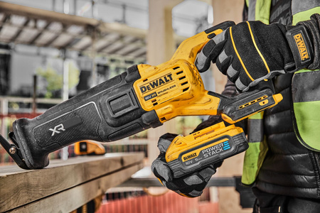 DeWALT DCS386H2T PIŁA SZABLASTA Z FLEXVOLT 18V 2x5,0Ah