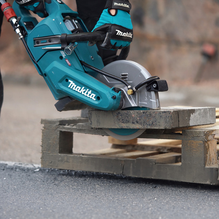 MAKITA CE003GZ02 AKUMULATOROWA przecinarka tarczowa 230mm 40V XGT