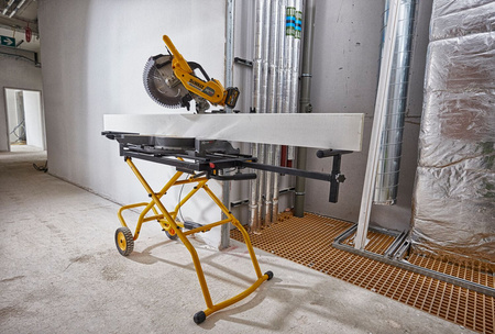 DEWALT DE7260 MOBILNY STÓŁ ROBOCZY DO PILARKI UKOSOWEJ