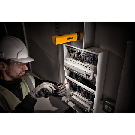 DeWALT DCL183 LATARKA LED 1000lm IP54 USB-C