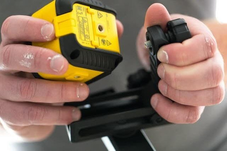 STANLEY STHT77498-1 CUBIX LASER KRZYZOWY - CZERWONY