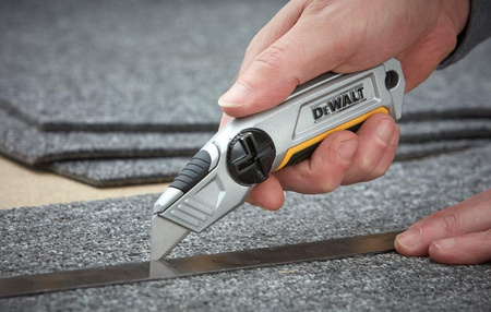 DeWALT DWHT10246 NÓŻ Z OSTRZEM STAŁYM + 5 OSTRZY