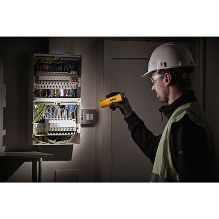 DeWALT DCL183 LATARKA LED 1000lm IP54 USB-C