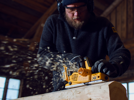 DeWALT DCP580P2 STRUG AKUMULATOROWY 18V + 2x5,0Ah + WALIZKA