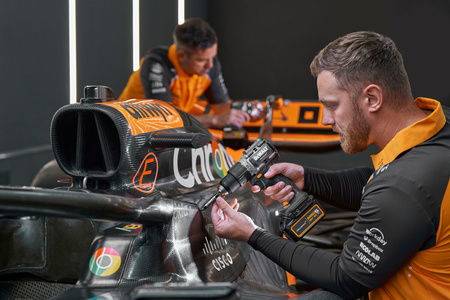 DeWALT MCLAREN DCD85MP2T WKRĘTARKA 90Nm 2x5Ah