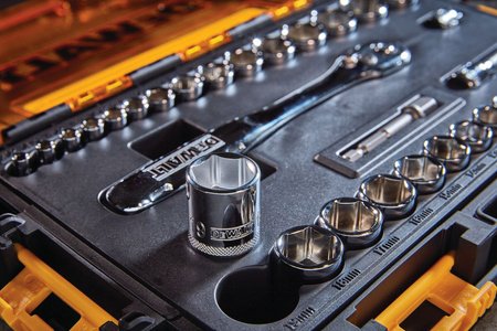 DEWALT DWMT45034-0 ZESTAW 34 SZT. NASADEK 1/4" I 3/8" Z GRZECHOTKĄ