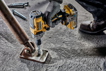DeWALT DCF891H2T KLUCZ UDAROWY 1/2'' 812Nm 2x5,0Ah + WALIZKA