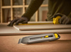 STANLEY 0-10-018 NÓŻ INTERLOCK Z ŁAMANYM OSTRZEM 
