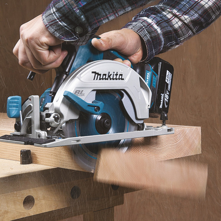 MAKITA DHS680ZJ AKU PILARKA TARCZOWA 18V