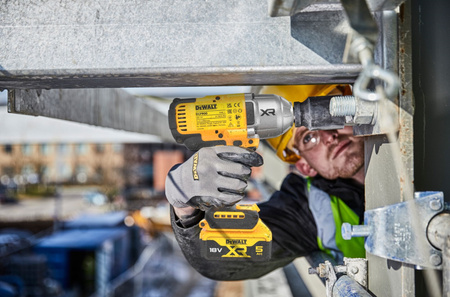 DeWALT DCF900NT KLUCZ UDAROWY 1/2'' 18V XR 1355Nm + WALIZKA