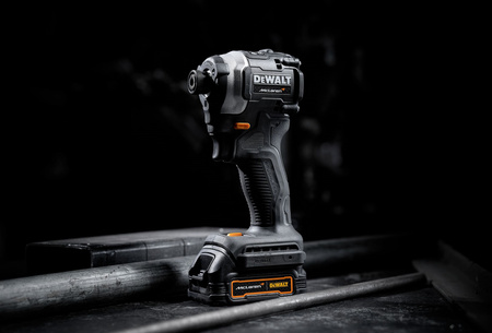 DeWALT MCLAREN DCF85ME2GT ZAKRĘTARKA 206Nm 2x1,7Ah