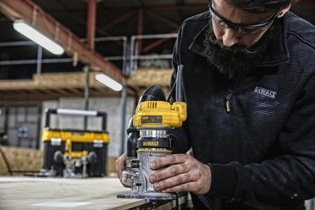 DeWALT D26204K FREZARKA GÓRNOWRZECIONOWA 8mm 900W