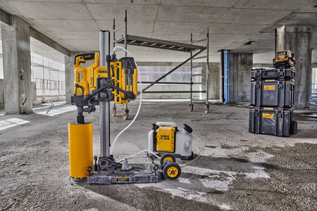 DEWALT DCD150X2 WIERTNICA DIAMENTOWA FLEXVOLT 54V BL 162MM WALIZKA 2x 9,0Ah