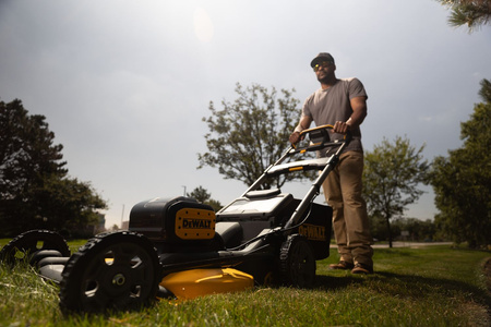 DeWALT DCMWP134N AKUMULATOROWA KOSIARKA 53cm 2x18V