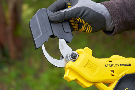 STANLEY FATMAX SFMCPP32B SEKATOR AKUMULATOROWY 18V V20 BODY