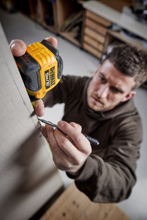 DeWALT DWHT38113-5 MIARA ZWIJANA 5M 16ft 28 mm