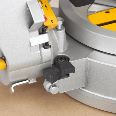 DeWALT DWS780 PILARKA UKOŚNICA 305mm XPS