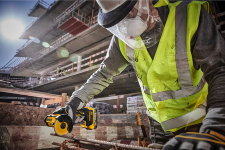 DeWALT DCS438N KOMPAKTOWA PRZECINARKA 18V XR 76mm