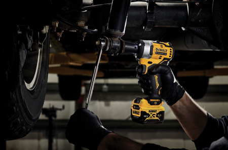 DeWALT DCF901NT KLUCZ UDAROWY 12V XR 1/2'' 340Nm + WALIZKA