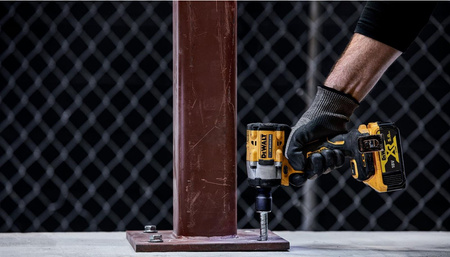 DeWALT DCF921P2T KLUCZ UDAROWY 1/2'' 18V XR 406Nm + 2x5,0Ah