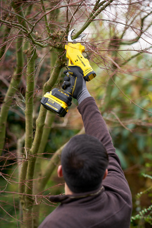 STANLEY FATMAX SFMCPP32B SEKATOR AKUMULATOROWY 18V V20 BODY