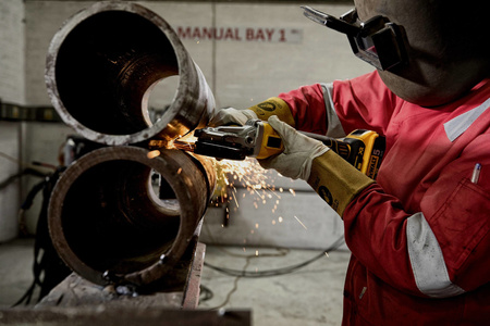 DeWALT DCG405FNT SZLIFIERKA KĄTOWA 18V XR 125mm