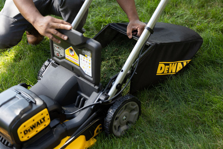 DeWALT DCMWP134N AKUMULATOROWA KOSIARKA 53cm 2x18V
