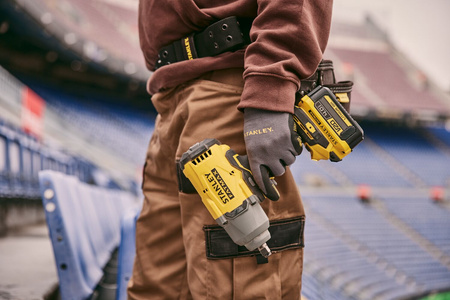 STANLEY FATMAX SFMCF940M1 KLUCZ UDAROWY 1/2" 949Nm V20 + 4Ah + ŁADOWARKA + TORBA