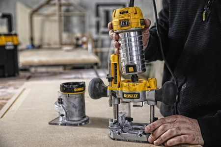 DeWALT D26204K FREZARKA GÓRNOWRZECIONOWA 8mm 900W