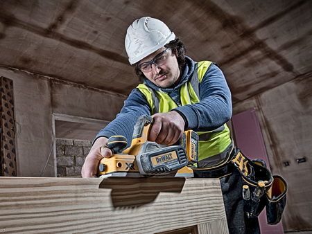 DeWALT DCP580P2 STRUG AKUMULATOROWY 18V + 2x5,0Ah + WALIZKA