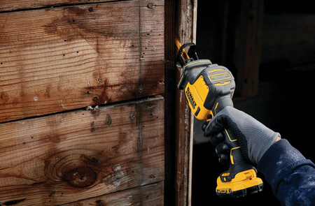 DeWALT DCS312NT PIŁA SZABLASTA 12V XR + WALIZKA