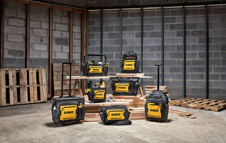 DeWALT DWST60104-1 TORBA 20" NA NARZĘDZIA Z 33 KIESZENIAMI SERII SOFT STORAGE