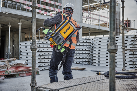 DEWALT DCPS310N AKUMULATOROWY WIBRATOR DO BETONU POWERSHIFT