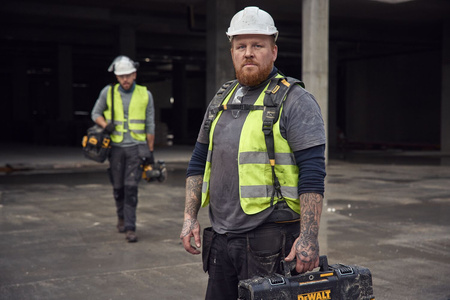 DEWALT DWST40901-1 SZELKI DO PASA NARZĘDZIOWEGO Z POKROWCEM NA TELEFON