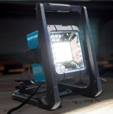 MAKITA DML805 AKUM-SIECIOWA LAMPA BUDOWLANA 230V 18V BODY