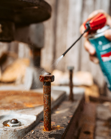 MAKITA 1910U9-1 OLEJ DO SMAROWANIA OSTRZA NOŻYC 300 ML